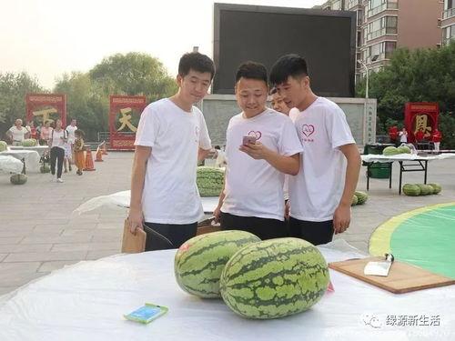 桥圩吃瓜现场直播视频,全民围观的热闹一幕