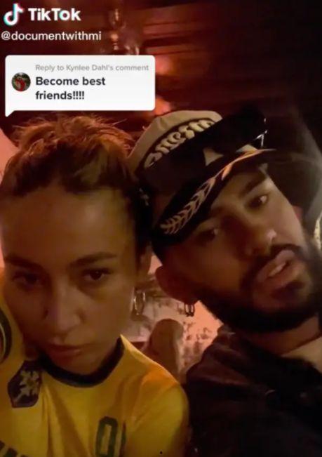 吃瓜妹子小视频,揭秘网络红人的魅力与争议